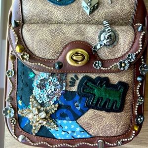 Coach 1941 x Keith Haring, embellished Kisslock